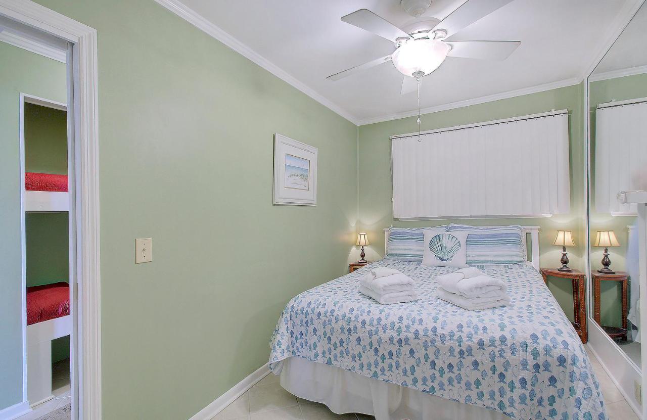 Nothing But Ocean In Forest Beach Hilton Head Island Exterior foto